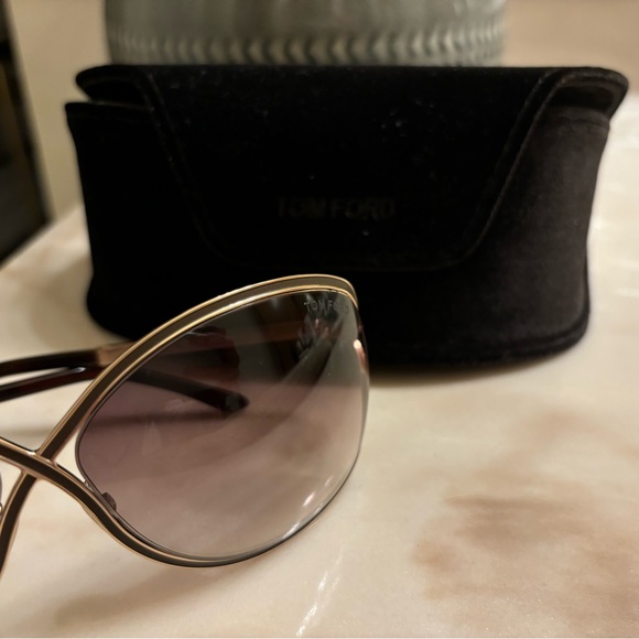 Tom Ford Rickie sunglasses. $330 - Picture 4 of 4